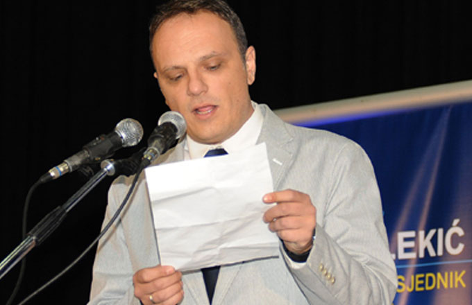 Manje asfaltirajte i eto pozorište